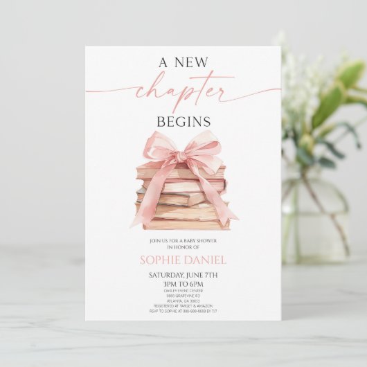 新しい章が始まるピンクのボウ本ベビーシャワー 招待状 (スタンド正面)