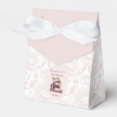 新しい章の古い本の赤ちゃんシャワー淡い色の赤面牡丹 フェイバーボックス (正面サイド)