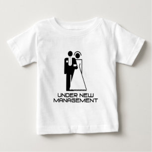 新しい管理の下結婚したで ベビーTシャツ