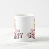 新しい誇りを持ったおばあちゃんTシャツ コーヒーマグカップ (中央)