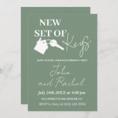 新しい鍵セットモダン引っ越し祝いパーティーパーティー緑 招待状 (正面/裏面)