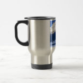 新しい降雪と雲に満ちたパイク トラベルマグ (左)