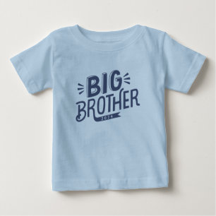 新しいBIgブラザーが海軍の手入力になる ベビーTシャツ
