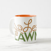 新しいLessLawnのロゴのマグ ツートーンマグカップ (正面左)