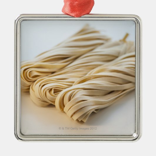 新しいlinguiniのパスタの撃たれるスタジオ メタルオーナメント (正面)