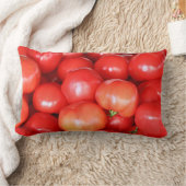 新しく赤く水分が多いトマト ランバークッション (ブランケット)