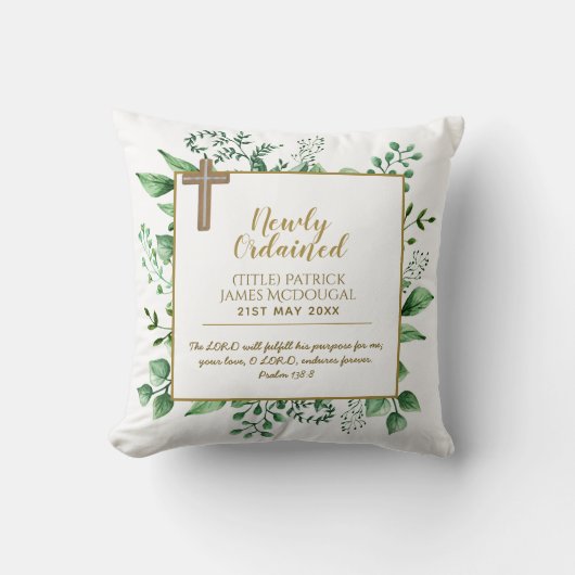 新たに叙任された司祭デアコン・ヌン クッション (正面)