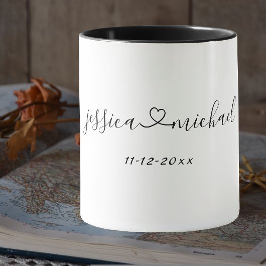新カスタム婚の名前が愛の日付に結婚加わる マグカップ
