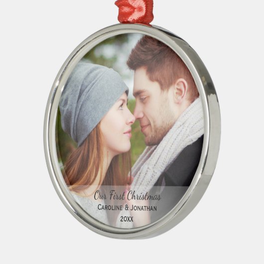 新パーソナライズされたしい写真Our初めてのクリスマス メタルオーナメント (左)