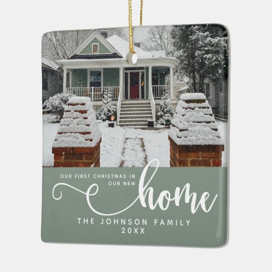 新パーソナライズされたしい家での初めてのクリスマス セラミックオーナメント (左)