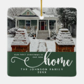 新パーソナライズされたしい家での初めてのクリスマス セラミックオーナメント (裏面)
