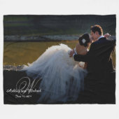 新パーソナライズされた婚KEEPSAKEモノグラム写真 フリースブランケット (正面(横))