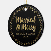 新モダン婚の写真結婚したとメリー セラミックオーナメント (左)