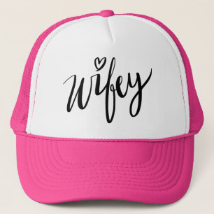 新妻用の手書きのWIFEYトラッカーハット キャップ