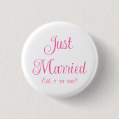 新婚です 缶バッジ (正面)