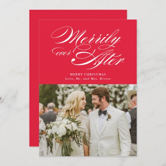 新婚のクリスマス写真の後、楽しく続く シーズンカード (正面/裏面)