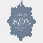 新婚のミセス・アンド・ミセス・ブルーエレガント・クリスマスの写真 オーナメントカード (左)