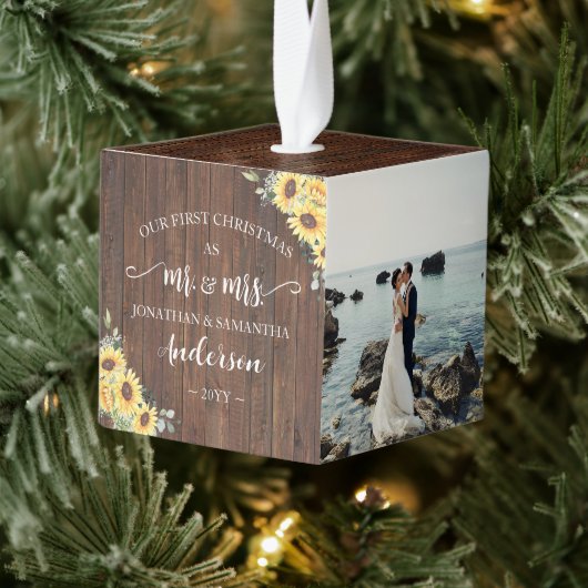 新婚ウッド・サンフラワーズ氏とミセス・ミセスとしての第1クリスマス キューブオーナメント (ツリー)