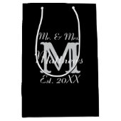 新婚エレガント夫人ブラックタイポグラフィ ミディアムペーパーバッグ (正面)