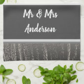 新婚カップルがシルバエレガントーの名ストライプ前 キッチンタオル (折り畳み)