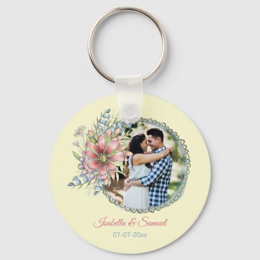 新婚カップルの写真と名前と結婚式の日付のキーチェーン キーホルダー (正面)