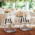 新婚タイポグラフィ夫妻結婚 ステムなしワイングラス<br><div class="desc">新モダンパーソナライズされた婚タイポグラフィのワ結婚イングラス一式このおもしろいのステムレスワイングラス素晴らしセットは新郎新婦への贈り物だ！カスタマイズ式のレセプションやトーストに最適！cedarandstring@gmail.comで連絡お問い合わせもしデザインまたはマッチング製品のサポートが必要です。</div>