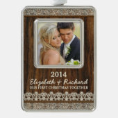 新婚初めてのクリスマスフォトウ素朴ィードレース シルバープレートフレームオーナメント (正面)