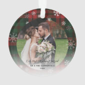 新婚初めてのクリスマスプレイドスノーフレークスホリデー オーナメント (裏面)