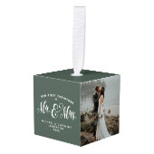 新婚初めてのクリスマス緑 キューブオーナメント (正面アングル)