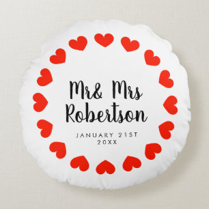 新婚夫婦のための「Mr and Mrs」丸型クッションギフト ラウンドクッション