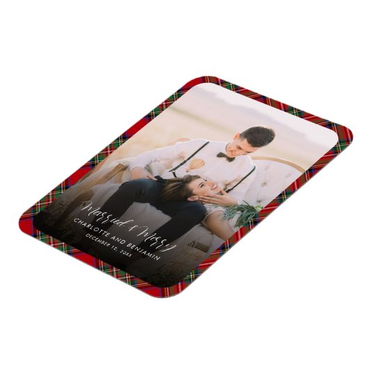 新婚夫婦の写真結婚したとメリークリスマスタータンチェック マグネット (左側)