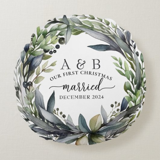 新婚夫婦の初めてのクリスマス　名入れ ラウンドクッション (正面)