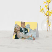 新婚者、幸せな新郎新婦を結婚するヴィンテージ カード (黄色い花)