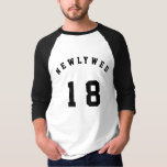 新婚18歳の新婦Tシャツ Tシャツ<br><div class="desc">2018年の幸せモダンなカップルのための結婚完璧なグラフィックマッチングの新しいギフト/アパレ結婚したル。あなたの新しいステータスを示すために理想的なハネムーンの衣装、夫と妻、新婦と新郎、彼氏やガールフレンドや婚約者ではなく、もう。思いやりある記念日の贈り物。文字と年を自分の年に合わせて結婚変えろ。</div>