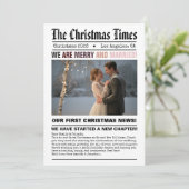 新婚 私たちの初めてのクリスマス 新聞スタイルの写真 シーズンカード (スタンド正面)