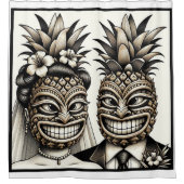 新婦と新郎のアロハパイナップルティキヘッドウェディング シャワーカーテン (正面)