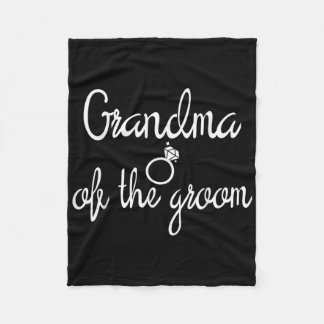 新婦の祖母が花嫁の介添え人を務めるのはちょっと異常な新郎の独身最後の宴だ。 フリースブランケット