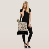 新婦トートバッグベージュ&ブラウンスクロール トートバッグ (モデル)