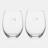 新婦パーソナライズされた結婚の花婿のミセス・ミセス・ミセスをお願い ステムなしワイングラス (正面)