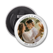 新婦モダンエレガントと新郎フォト結婚式の引き出物 栓抜き (正面)