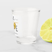 新婦ラブ文字と金ゴールドハートと日付 ショットグラス (右)