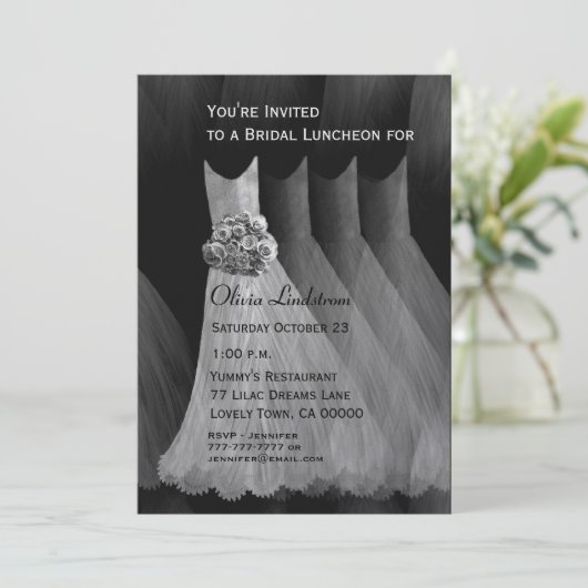 新婦付添人の昼食会またはブランチの銀製灰色の服 招待状 (スタンド正面)