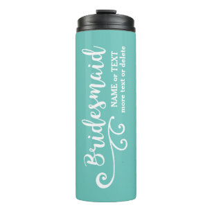 新婦付添人の結婚式の引き出物の名前またはモノグラムの原稿 タンブラー