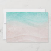 新婦新郎がビーチに立つビーチウェディングの様子 招待状 (裏面)