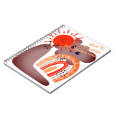  
新学期にワクワク！スマイリーな雲と太陽のカタツムリ名前テンプレート ノートブック (左側)