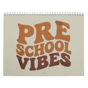 新学期の最初の日Pre-K Preschool Groovy カレンダー