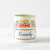 新学期犬バックパックを着用パーソナライズされた マグカップ (中央)