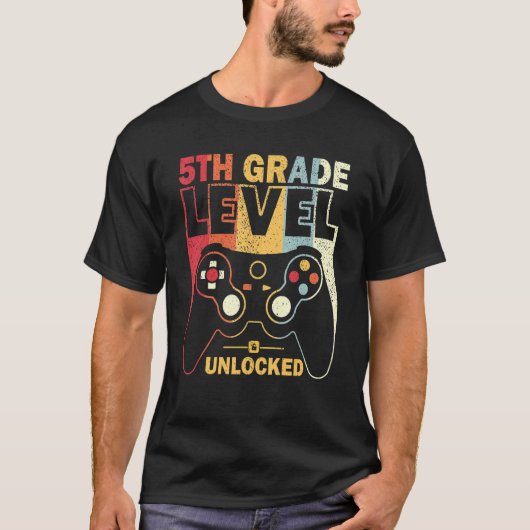 新学期5等級解除ビデオゲーム Tシャツ (正面)