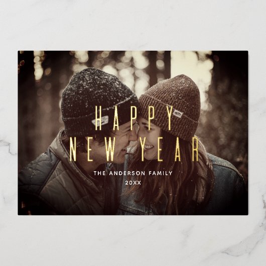 新年おめでとう。金ゴールドシンプルタイポグラフィ写真 箔シーズンカード (正面)