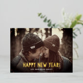 新年おめでとう。金ゴールドシンプルタイポグラフィ写真 箔シーズンカード (立ち正面)